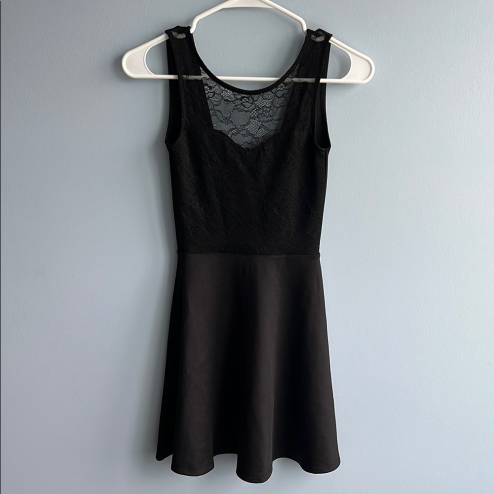 Elegant Black Lace Dress